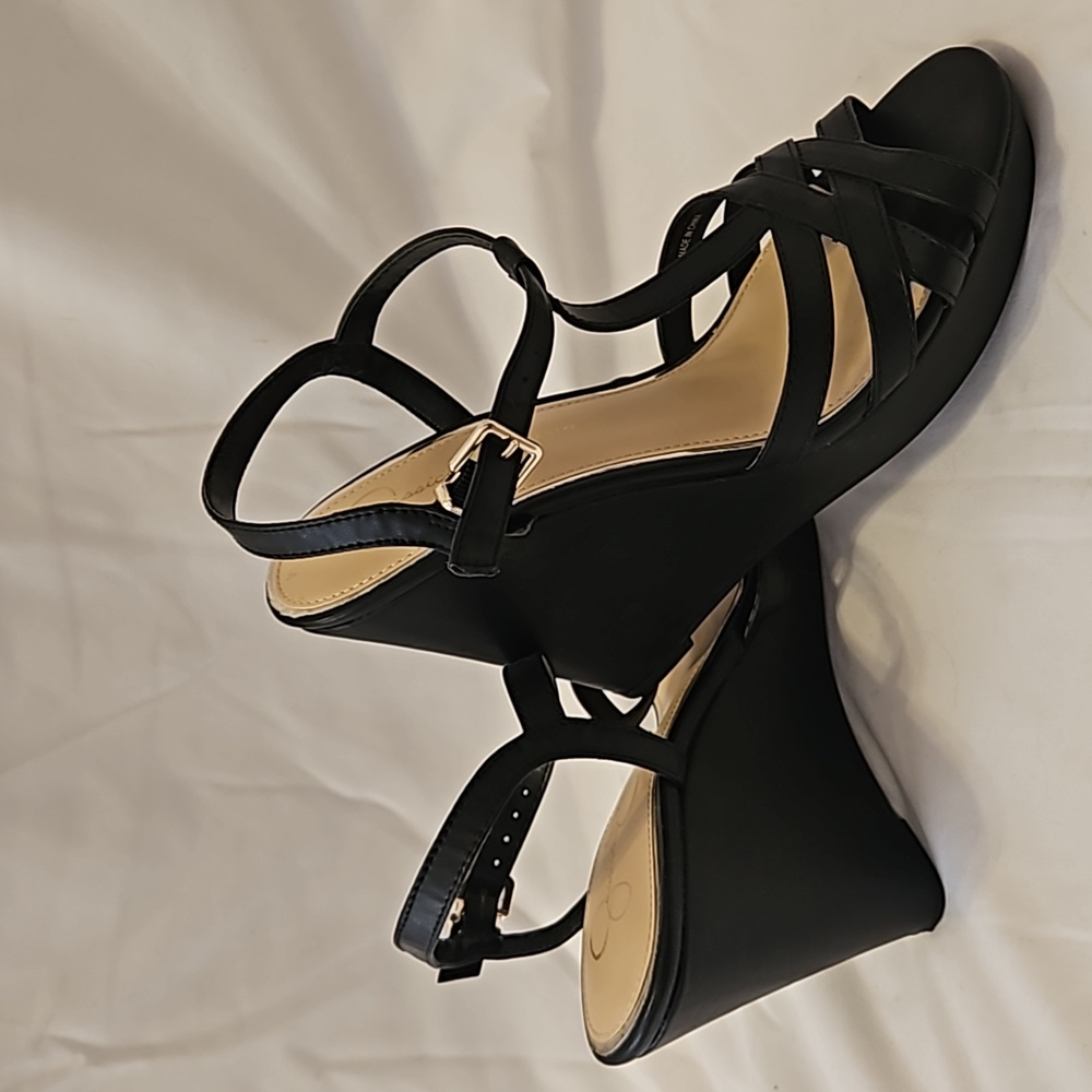 Jessica Simpson Wedge